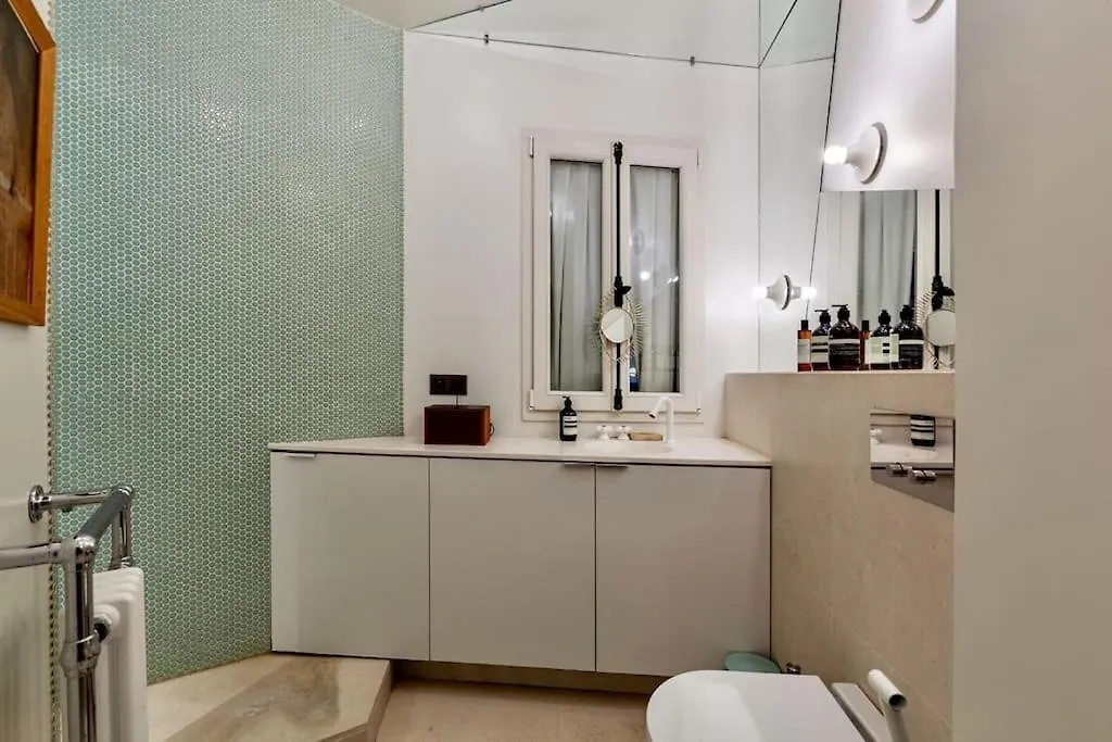 Lux Art Deco, Voltaire Apartment *