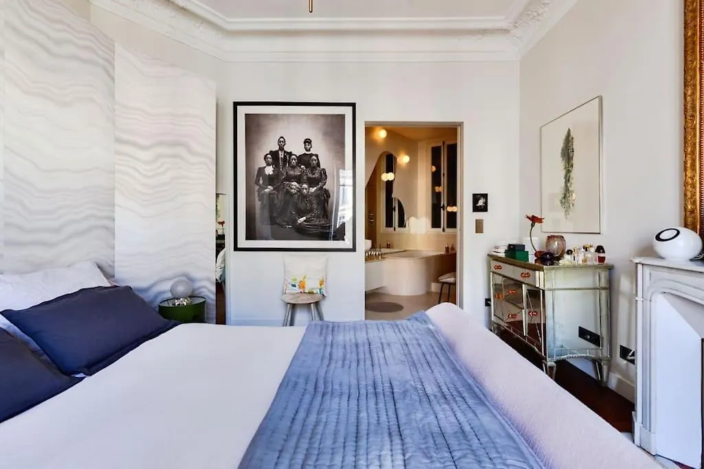 Lux Art Deco, Voltaire * Paris