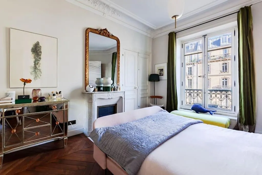 Lux Art Deco, Voltaire * Paris